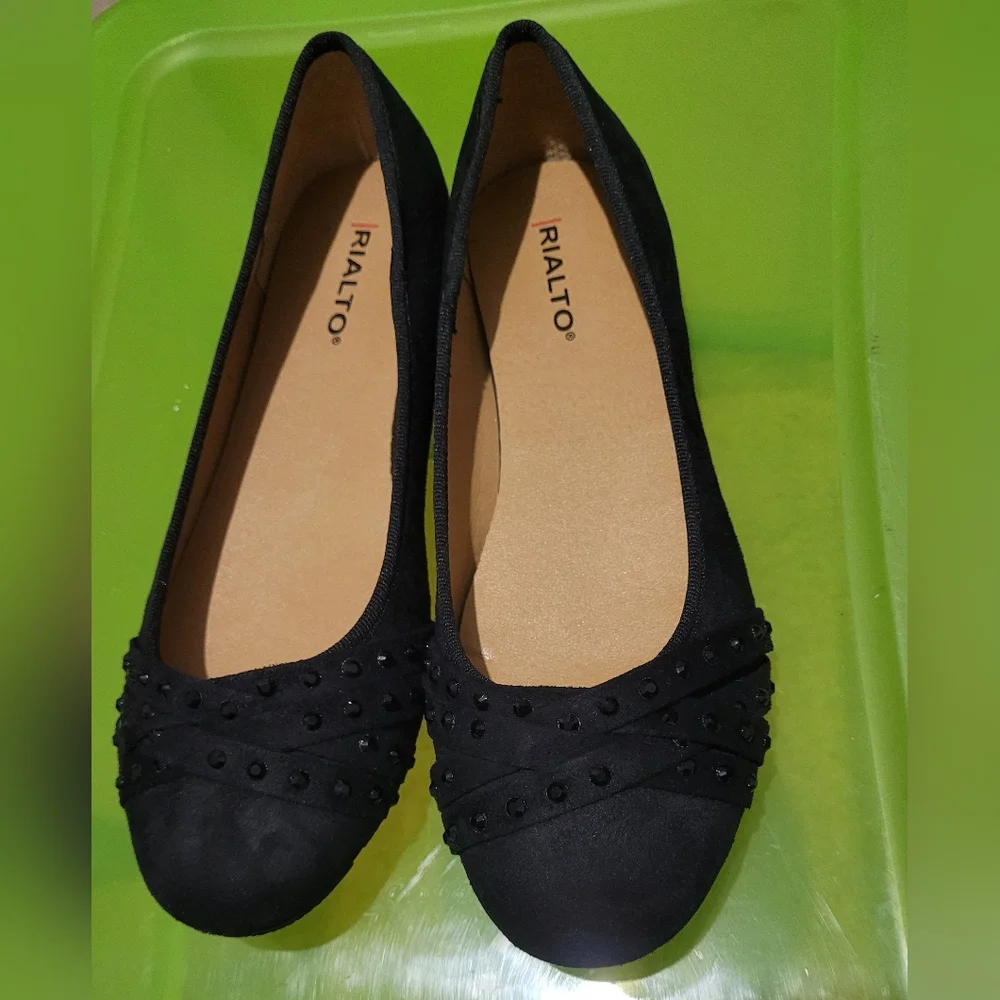Rialto Black Women's Flats - Picture 11 of 12